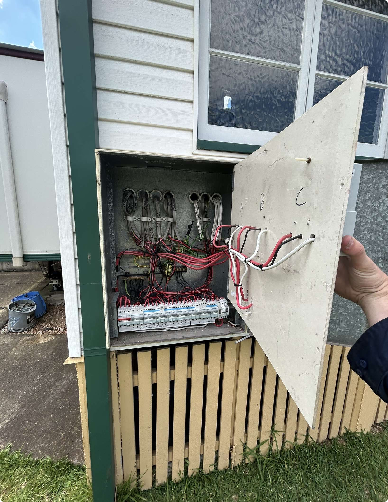 TKS Electrical And Air | About Us Frame 2 (5)